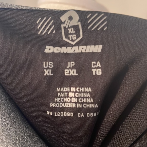 Demarini black hoodie, basketball, size extra-large (23-125) - Picture 8 of 10